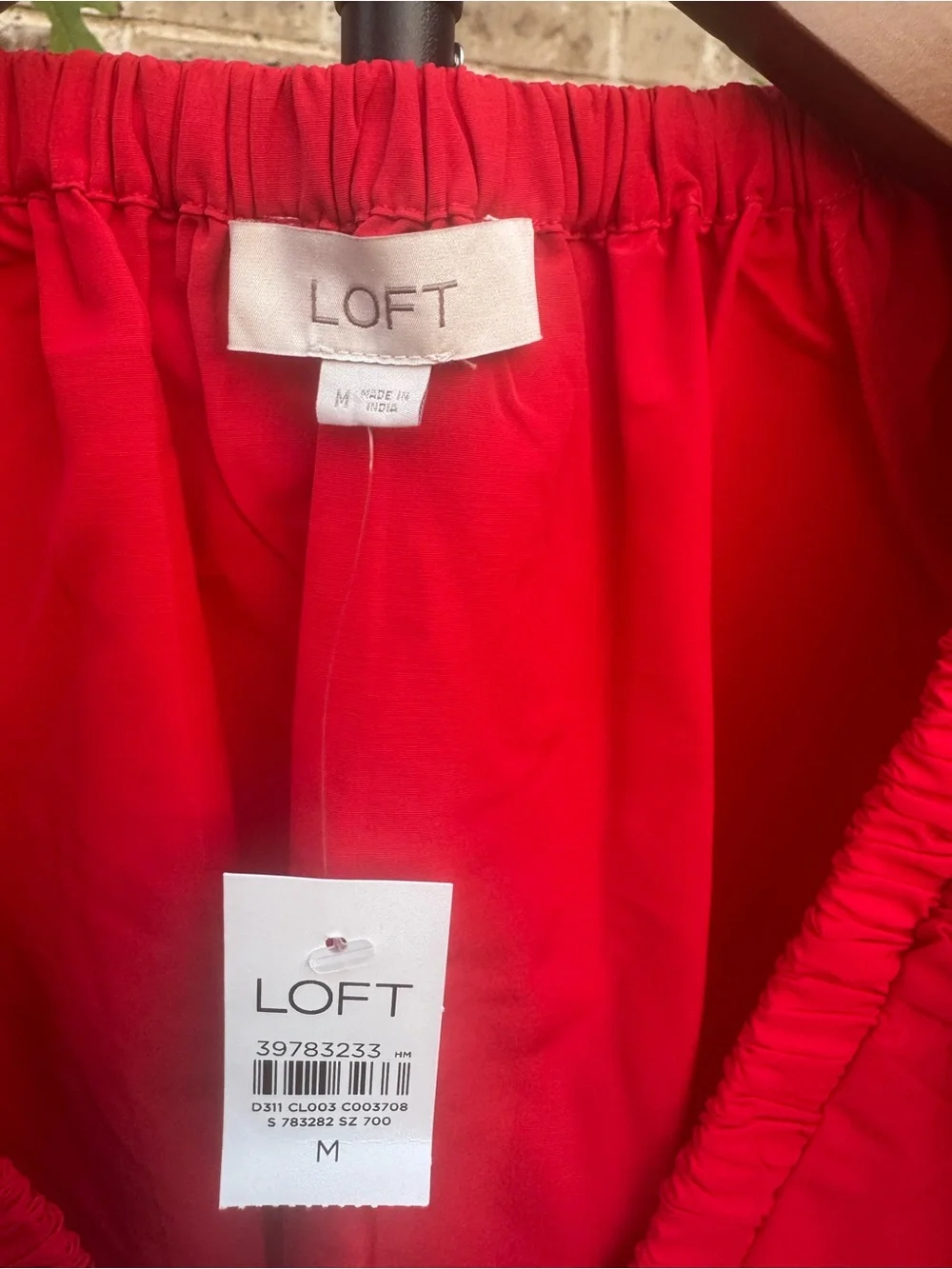 LOFT NWT Red Ruffle Puff Sleeve V-Neck Top with Black Velvet Bow Size L